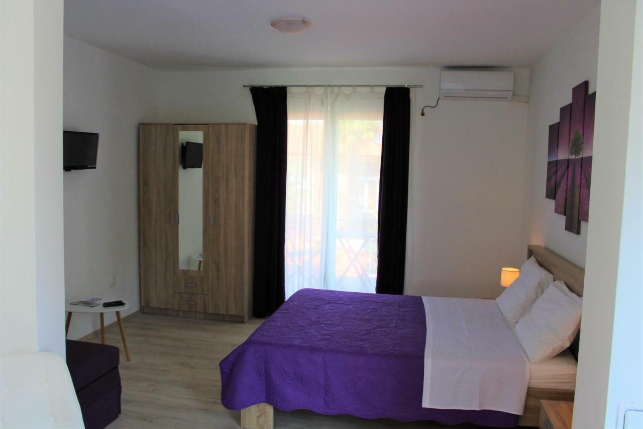Apartment Tip Top Ровінь Екстер'єр фото